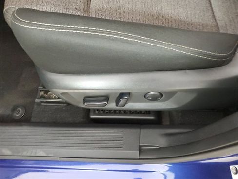 Used 2023 Nissan Rogue SV image 23