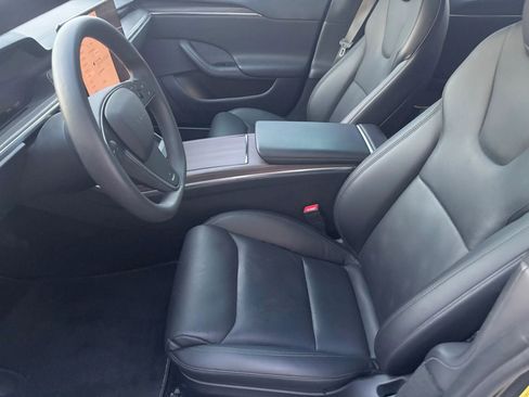 Used 2022 Tesla Model S image 9