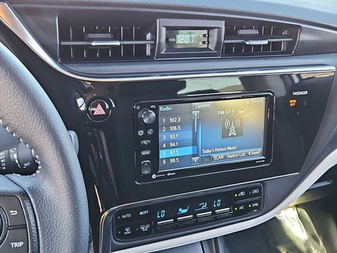 Used 2018 Toyota Corolla iM image 27