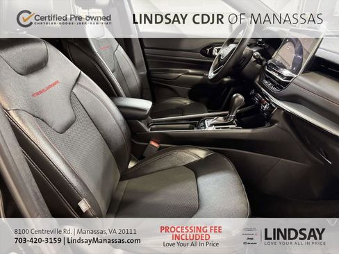 Used 2024 Jeep Compass Trailhawk image 12