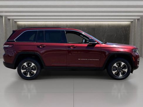 Used 2024 Jeep Grand Cherokee Limited 4xe AWD/4WD image 7