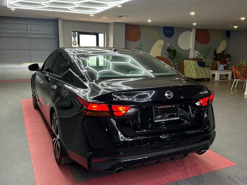 Used 2019 Nissan Altima 2.5 Platinum FWD image 4