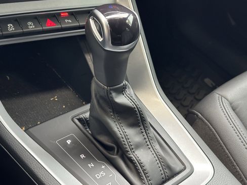 Used 2022 Audi Q3 2.0T Premium w/ Convenience Package image 25