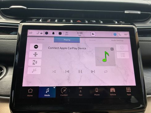 Used 2022 Jeep Grand Cherokee L Limited w/ Luxury Tech Group II image 16