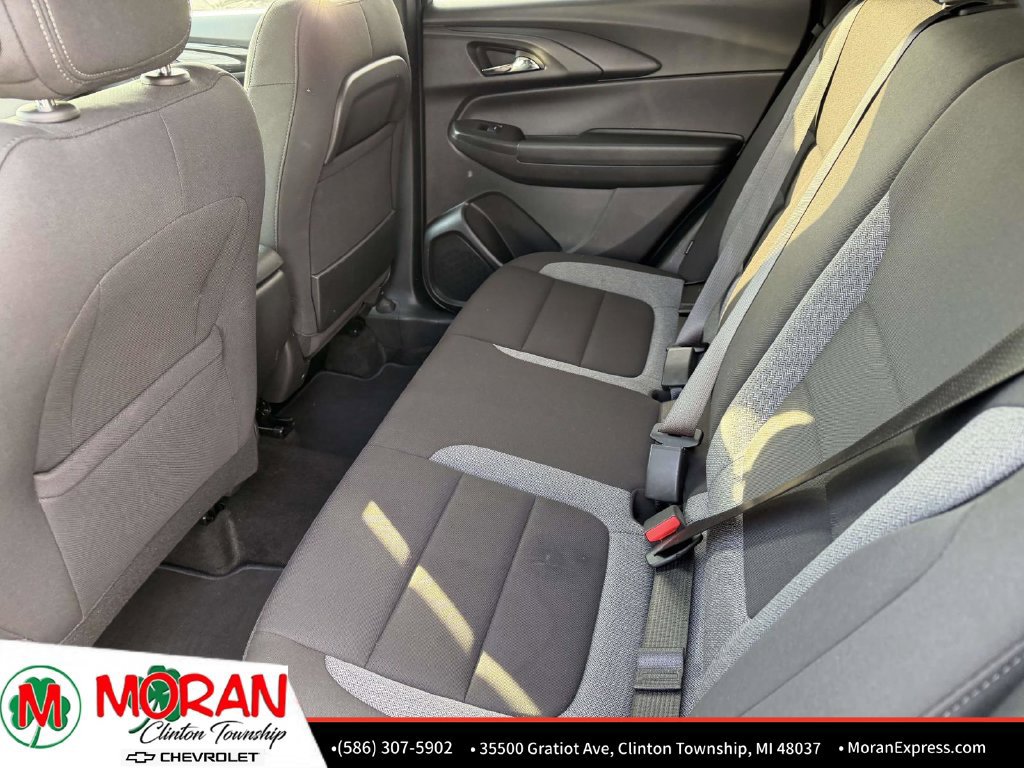 Used 2025 Chevrolet TrailBlazer LT AWD/4WD image 13