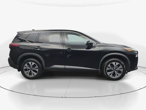 Used 2021 Nissan Rogue SV image 10