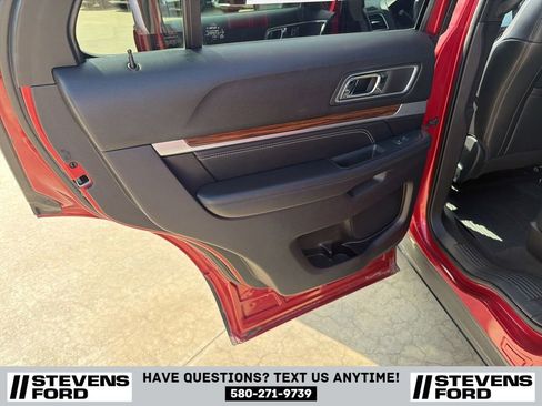 Used 2019 Ford Explorer Limited w/ Class III Trailer Tow Package FWD image 34