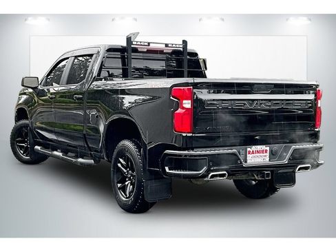 Used 2022 Chevrolet Silverado 1500 LT Trail Boss w/ Convenience Package II AWD/4WD image 12