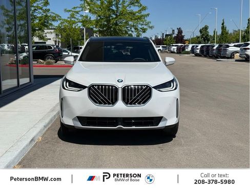 New 2026 BMW X3 xDrive30 w/ Premium Package AWD/4WD image 8