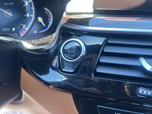 Used 2019 BMW 530i xDrive w/ Convenience Package AWD/4WD image 31