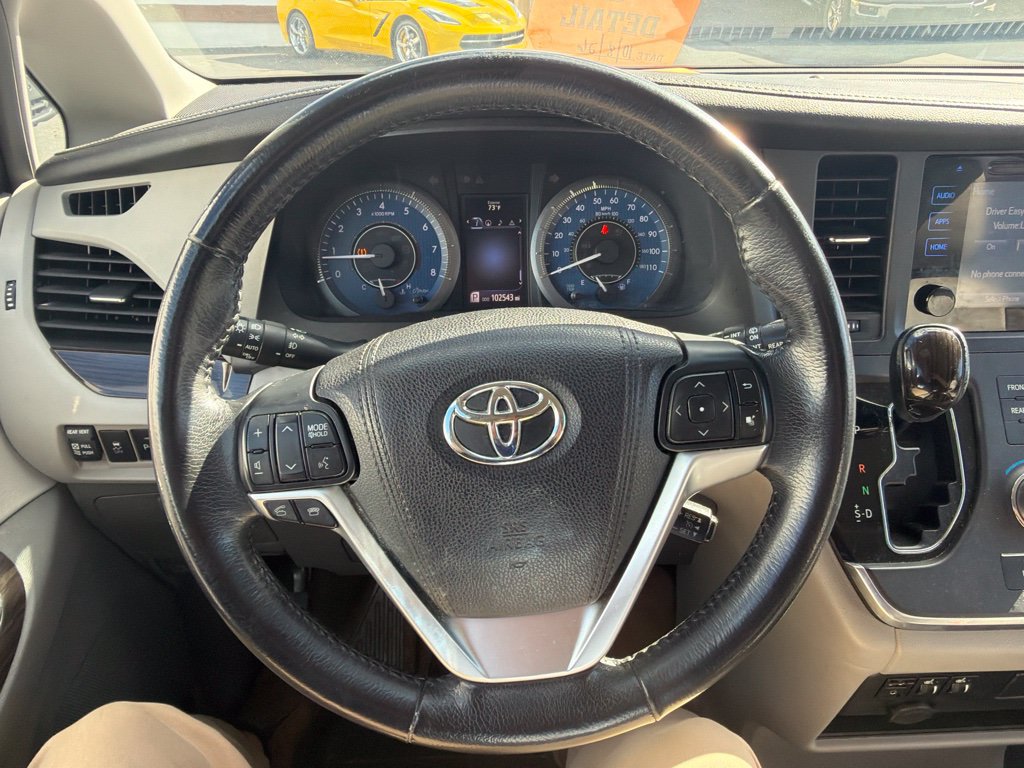 Used 2016 Toyota Sienna XLE w/ XLE Navigation Package AWD/4WD image 15