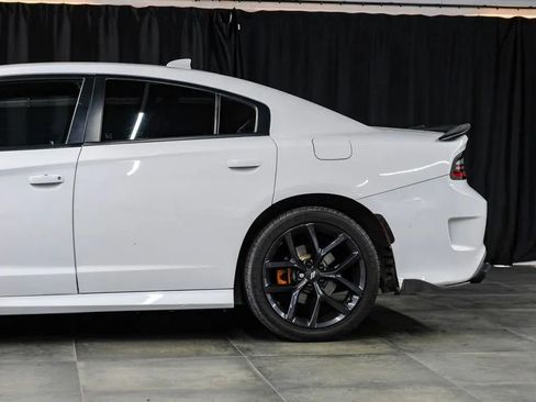 Used 2020 Dodge Charger R/T w/ Blacktop Package RWD image 17