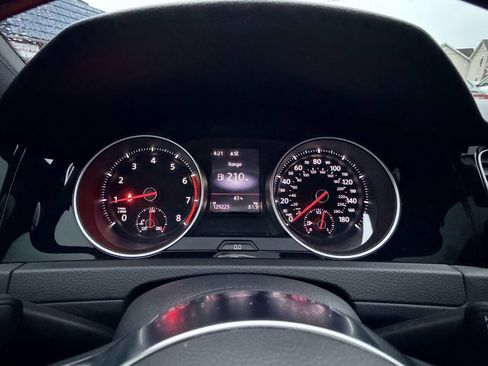 Used 2020 Volkswagen GTI S image 28