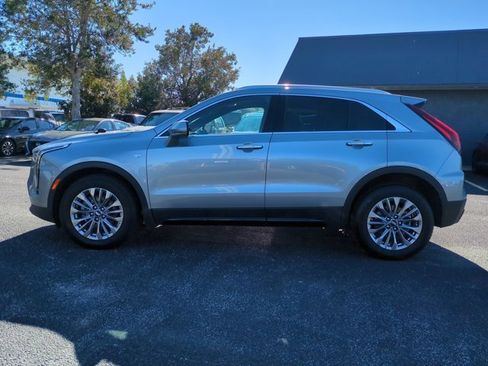 Used 2024 Cadillac XT4 Premium Luxury image 7