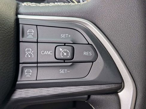 New 2026 Jeep Grand Cherokee L Laredo image 26