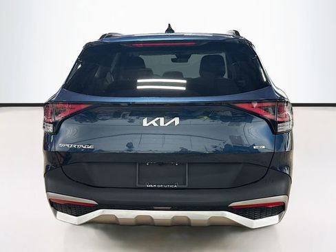 Used 2025 Kia Sportage EX w/ EX Premium Package image 6