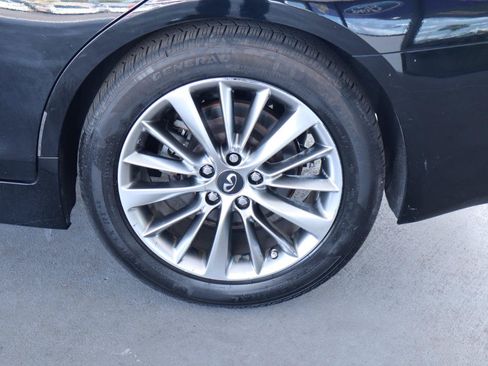 Used 2018 INFINITI Q50 Luxe RWD image 11