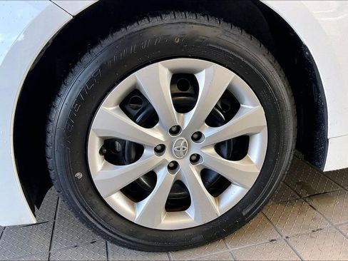 Used 2024 Toyota Corolla LE FWD image 31