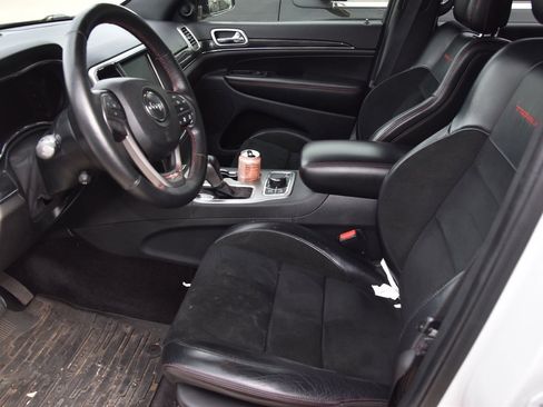 Used 2017 Jeep Grand Cherokee Trailhawk w/ Trailhawk Luxury Group image 9