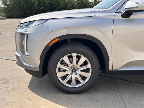 Certified 2025 Hyundai Palisade SEL image 4