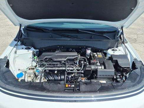 Used 2025 Hyundai Kona SEL FWD image 23