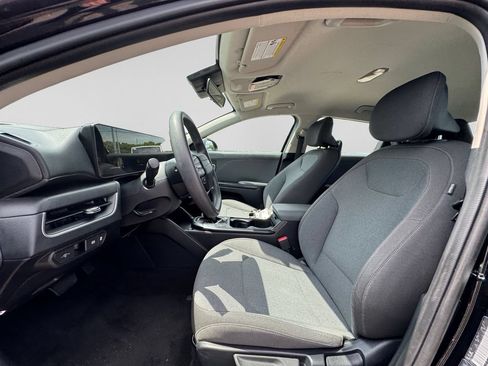 Used 2025 Kia K4 FWD image 19