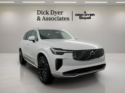 New 2026 Volvo XC90 B6 Ultra image 1