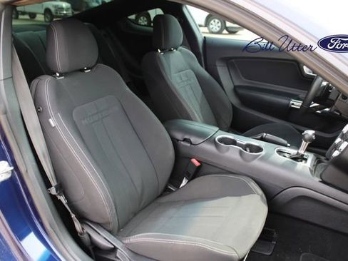 Used 2020 Ford Mustang Coupe image 9