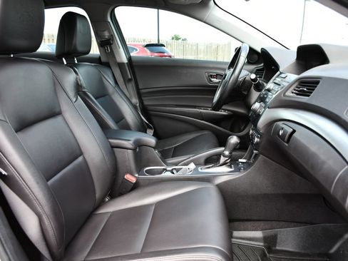 Used 2017 Acura ILX FWD image 36