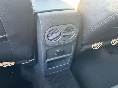 Used 2012 Volkswagen Tiguan SEL AWD/4WD image 29