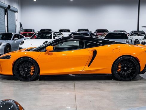Used 2023 McLaren GT RWD image 3