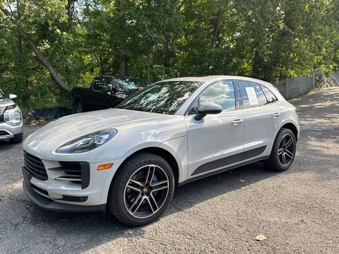 Used 2021 Porsche Macan S AWD/4WD image 1