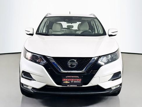 Used 2021 Nissan Rogue Sport SV image 4