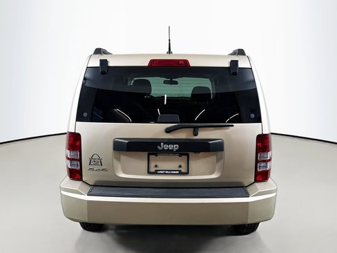 Used 2010 Jeep Liberty Sport w/ Popular Equipment Group image 4