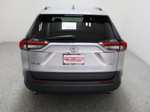 Used 2025 Toyota RAV4 XLE FWD image 8