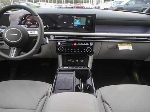 New 2026 Hyundai Tucson Limited image 13