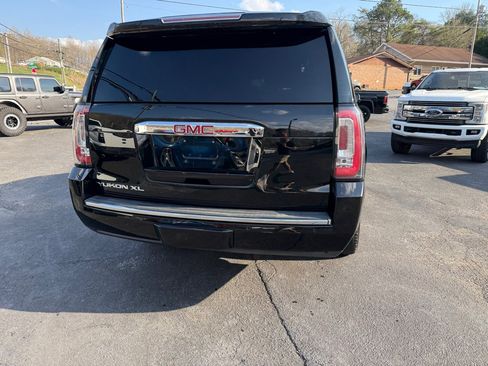 Used 2017 GMC Yukon XL Denali w/ Open Road Package image 8