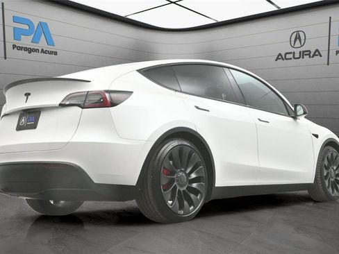 Used 2025 Tesla Model Y Performance image 30