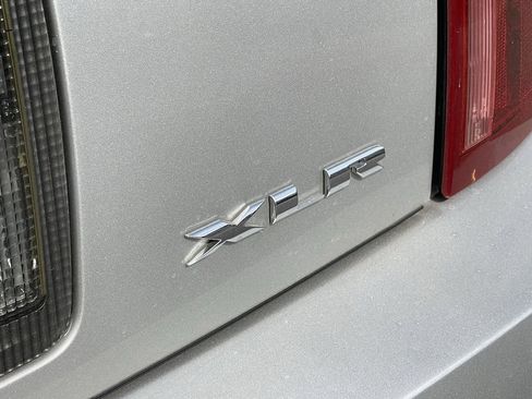Used 2007 Cadillac XLR RWD image 8