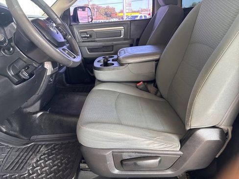 Used 2018 RAM 2500 Tradesman w/ Power & Remote Entry Group image 19