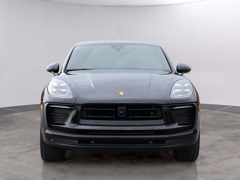 Used 2026 Porsche Macan AWD/4WD image 12