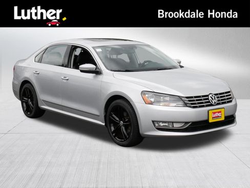 Used 2013 Volkswagen Passat 2.5 SEL Premium FWD image 1