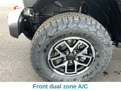 New 2025 Jeep Wrangler Unlimited Rubicon w/ Safety Group AWD/4WD image 11
