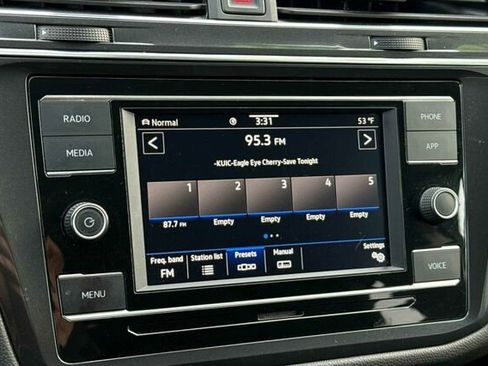 Certified 2022 Volkswagen Tiguan S image 18