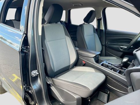Used 2019 Ford Escape SE FWD image 26