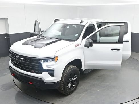 Used 2024 Chevrolet Silverado 1500 LT Trail Boss w/ Protection Package AWD/4WD image 47