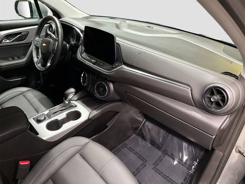 New 2025 Chevrolet Blazer LT w/ Sound & Technology Package image 30