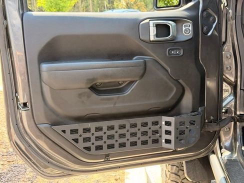 Used 2023 Jeep Gladiator Sport AWD/4WD image 24