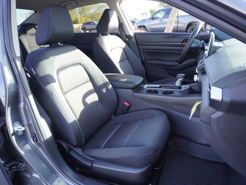 Certified 2025 Nissan Altima 2.5 S image 12