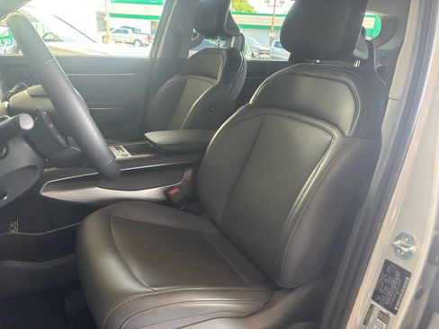 Used 2024 Kia EV9 Light Long Range image 13